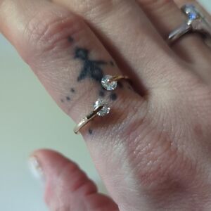 Elegant Rosegold Bypass Ring